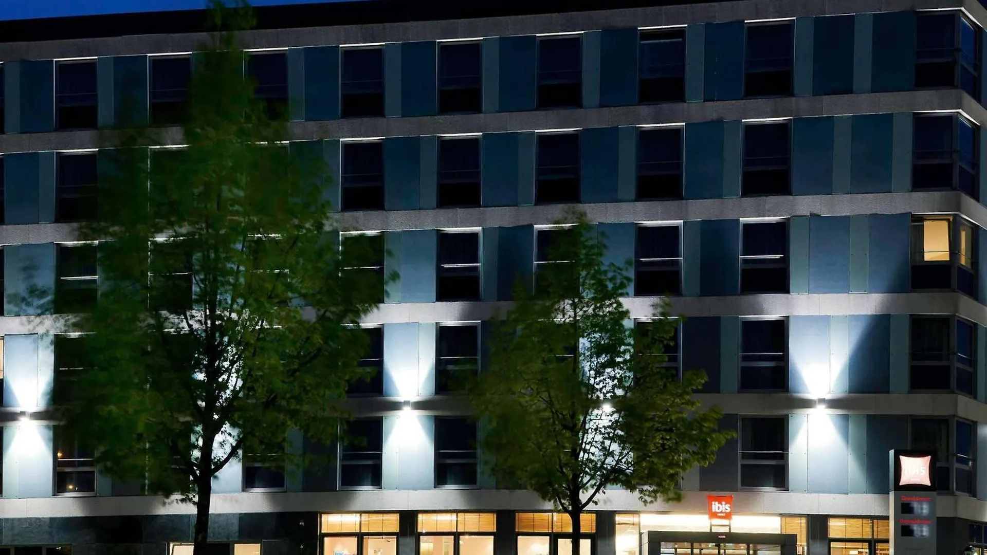 ***  Hotel ibis Köln Messe Deutschland